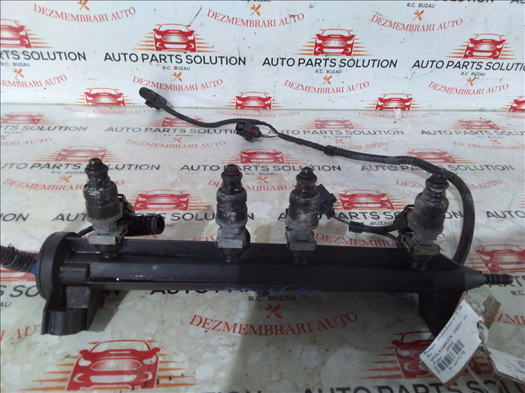 Injectoare 1.6b 8v VOLKSWAGEN CADDY an fabr. 2008
