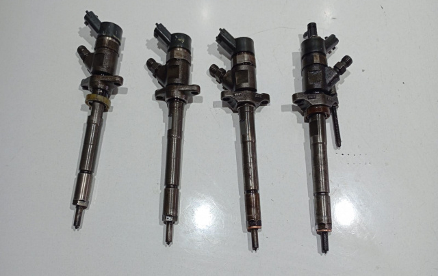 Injectoare 1.6HDI 328480 0445110259 Ford Focus [2th facelift] [2007 - 2010]