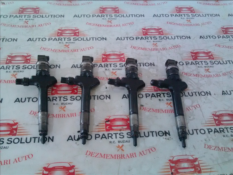 Injectoare 2.0 d MAZDA 6 an fabr. 2009