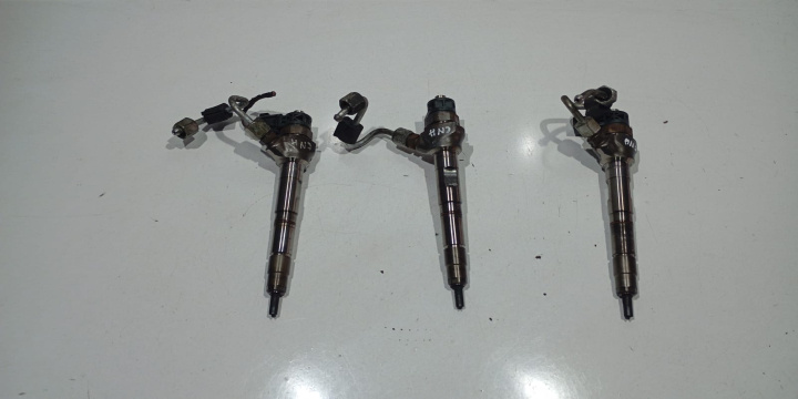 Injectoare 2.0TDI 04L130277AE Volkswagen VW Golf 7 [2012 - 2017]