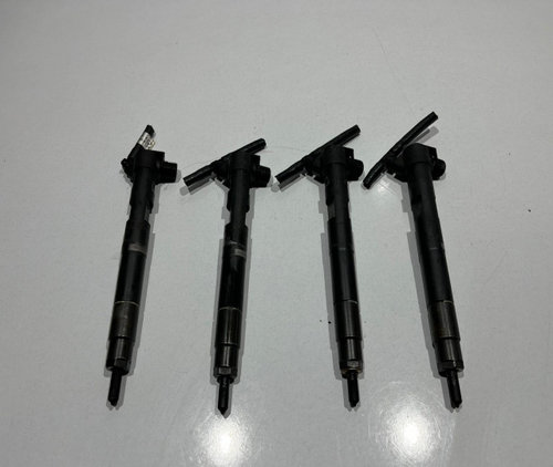 Injectoare 2.2 CDI A6510703287 Mercedes-Benz C-Class W205/S205/C205 [2014 - 2018]