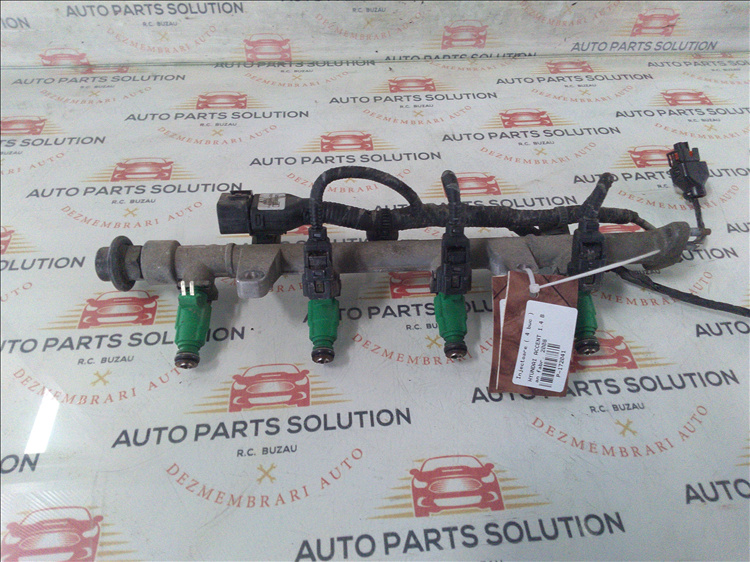 Injectoare ( 4 buc ) HYUNDAI ACCENT 1.4 B an fabr. 2008