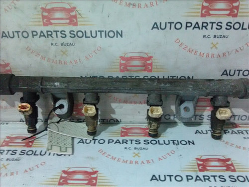 Injectoare (4 buc) HYUNDAI TUCSON 2.0B an fabr. 2007