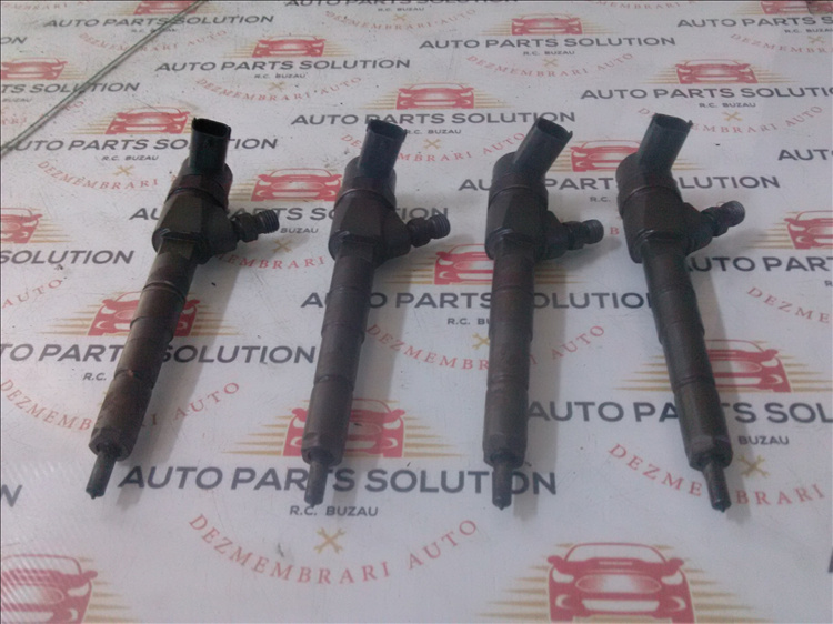 Injectoare ( 4 buc ) OPEL INSIGNIA 2.0 D an fabr. 2011