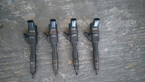 Injectoare 82001389369 / 0445110230 Renault Grand ...