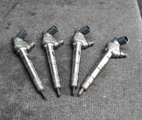 Injectoare audi a3 8v 2.0 tdi crlc 136 cai cod 04l130277ac 0445110469