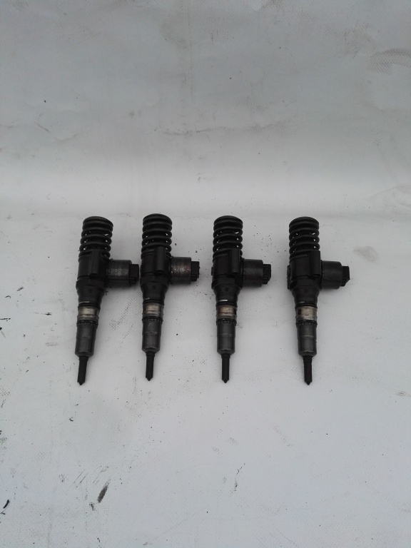 Injectoare AUDI A4 B7 2.0 TDI BLB BRE 03G130073 G