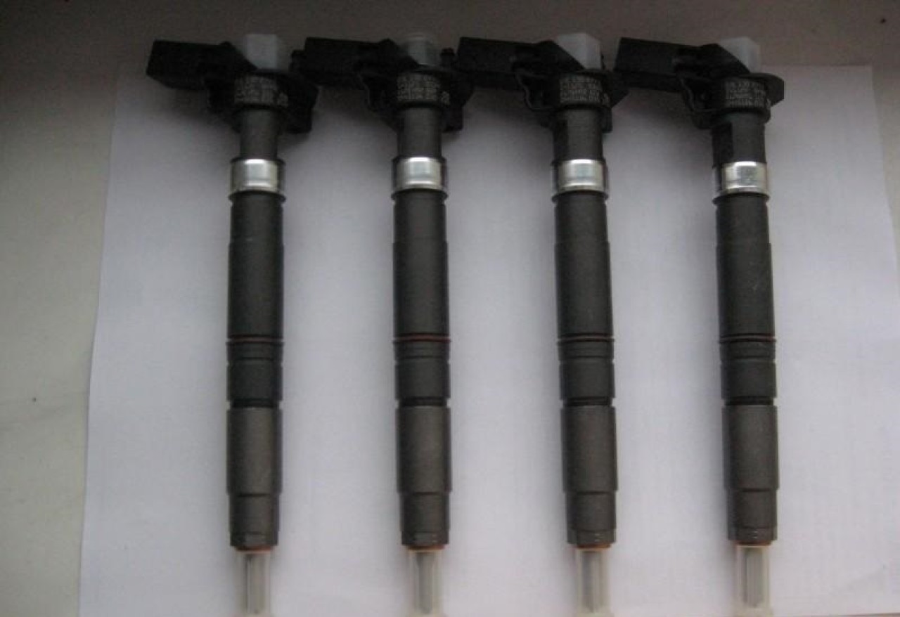 Injectoare Audi A4 B8 2 0 Tdi Caha 170 Cai Cod 03l130277