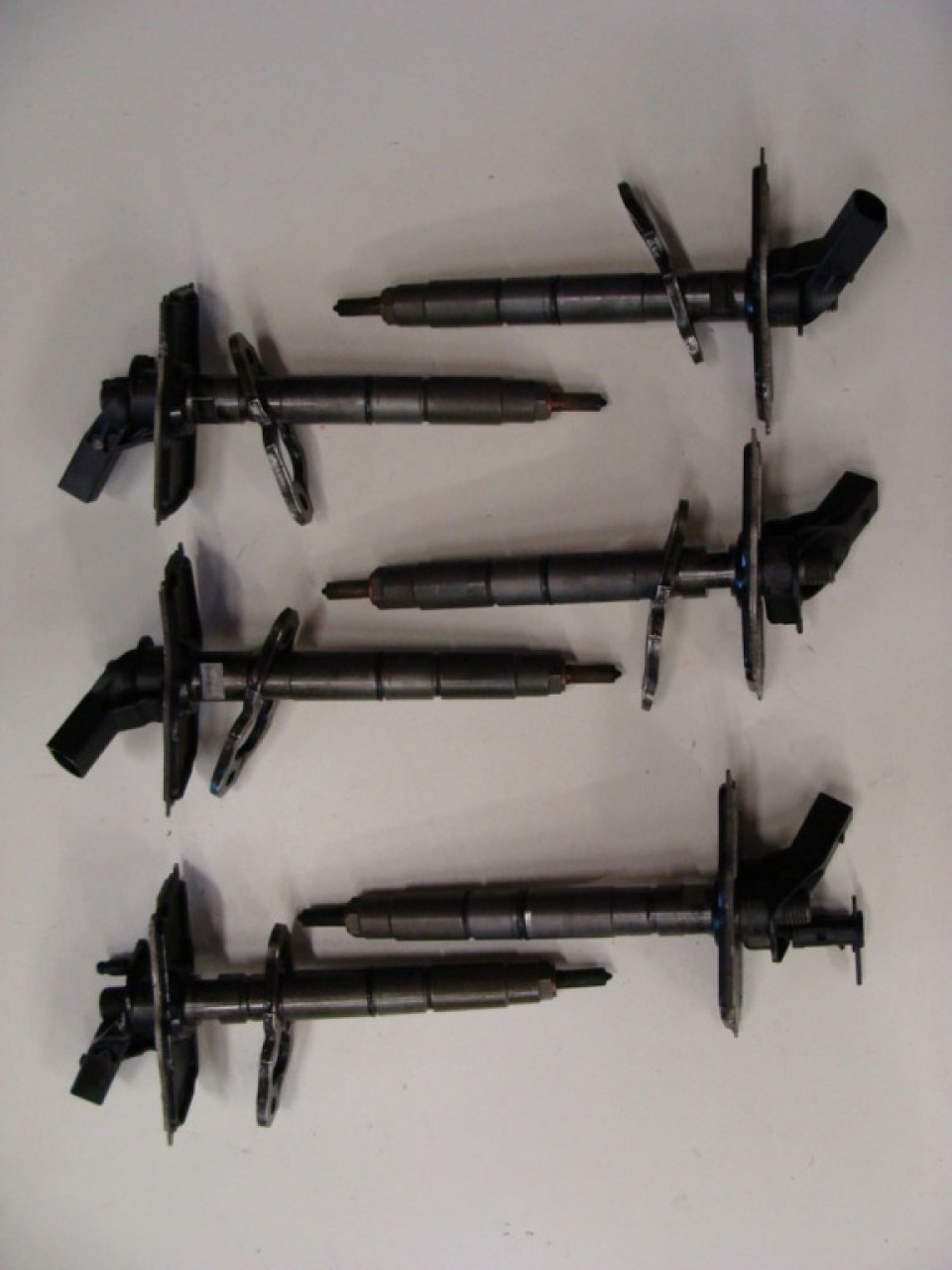 Injectoare Audi A4 B8 2 7 Tdi Cama Cgka 190 De Cai