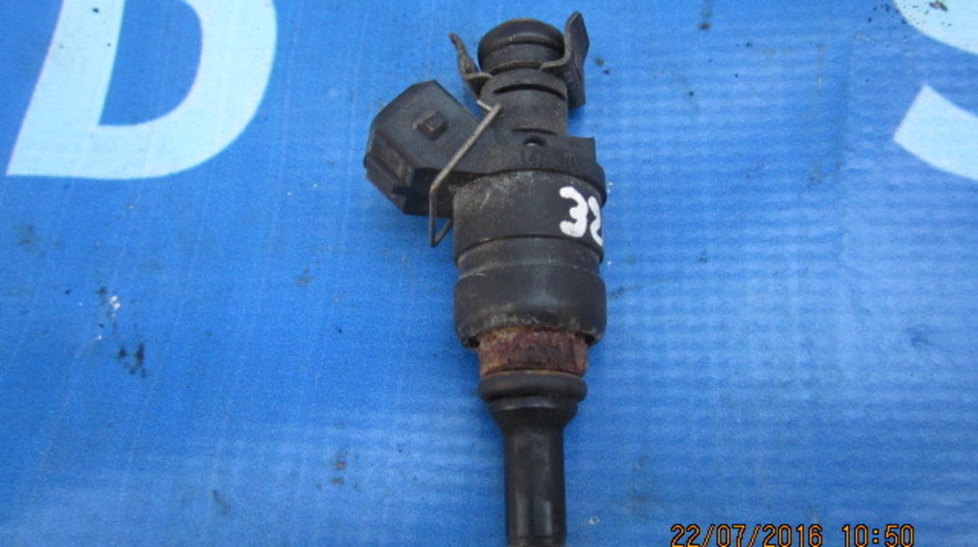 Injectoare BMW E46 :1427240