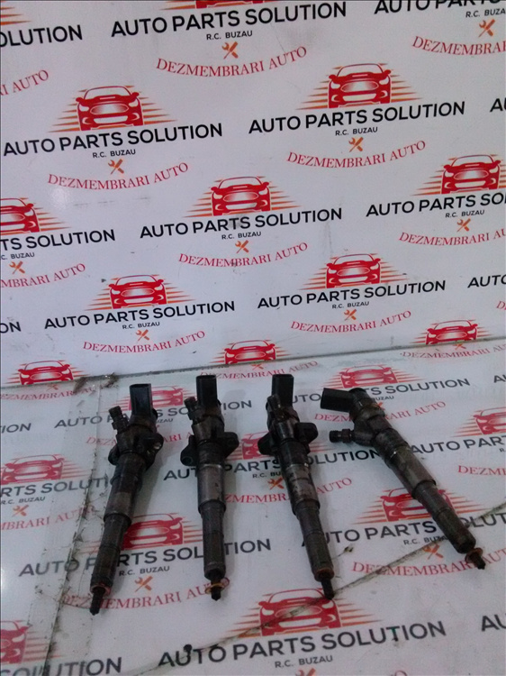 Injectoare BMW E90 2.0 d an fabr. 2006