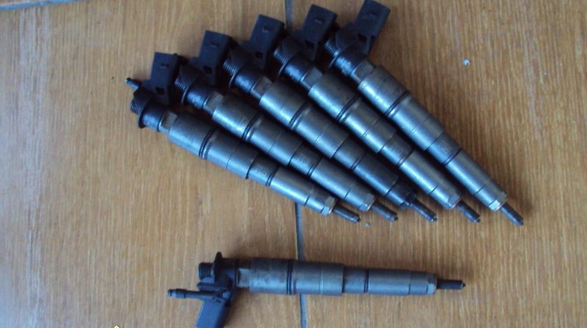 Injectoare bmw x5 e70 3 0D 044511507