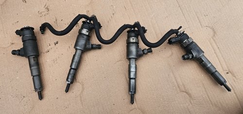 Injectoare BOSCH Peugeot 206 / 207 / Citroen C3 1.4 HDI 2003 2004 2005 2006
