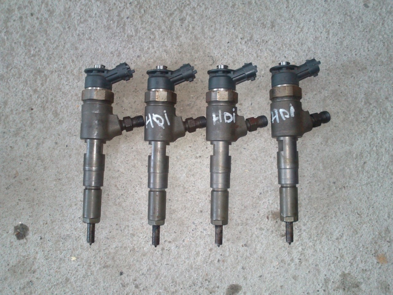 Injectoare Citroen C3 1 4 Hdi 0445110252