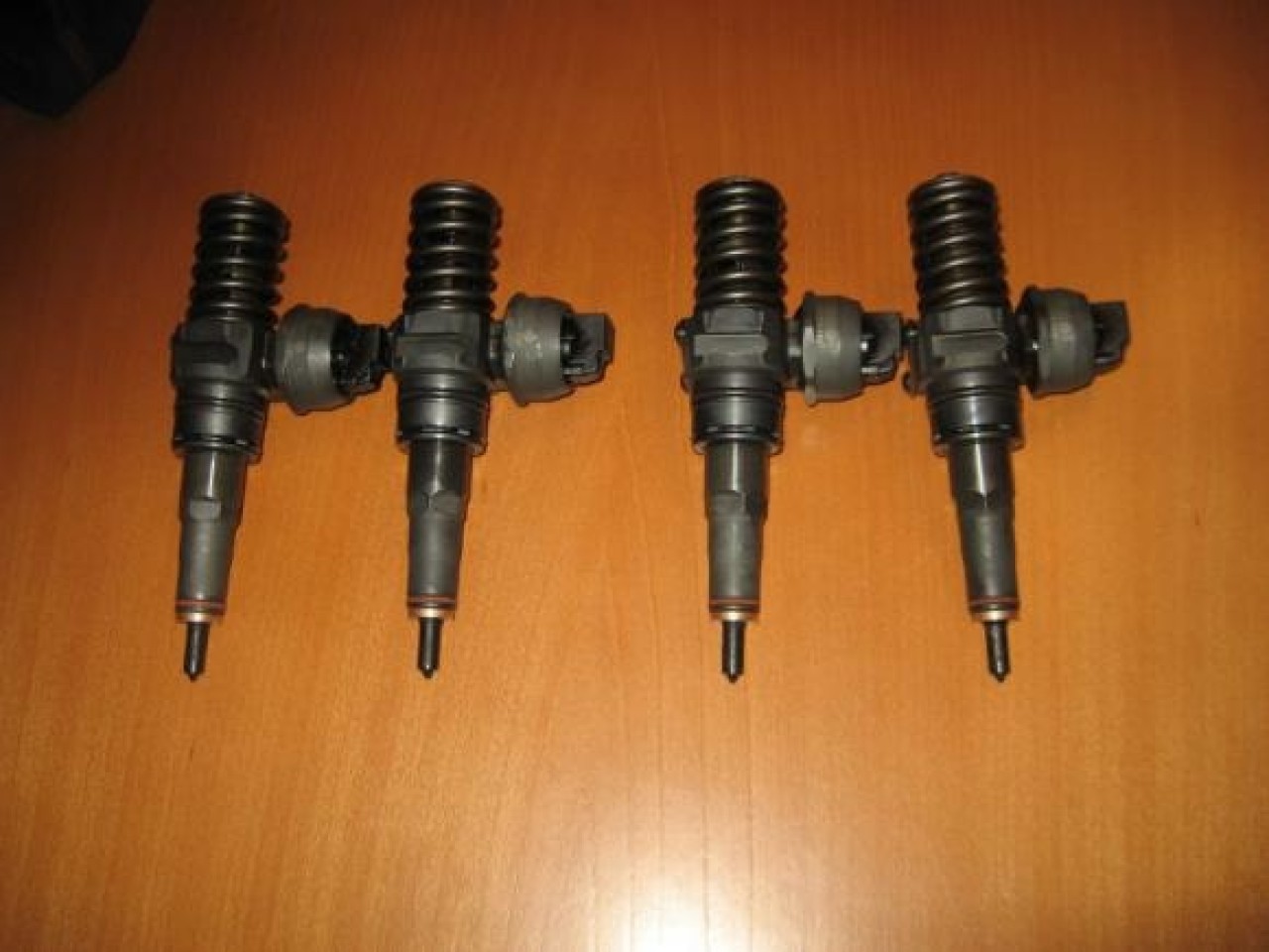 injectoare cod 038130073 ag vw golf 5 1.9 tdi pd bxe 105 cai