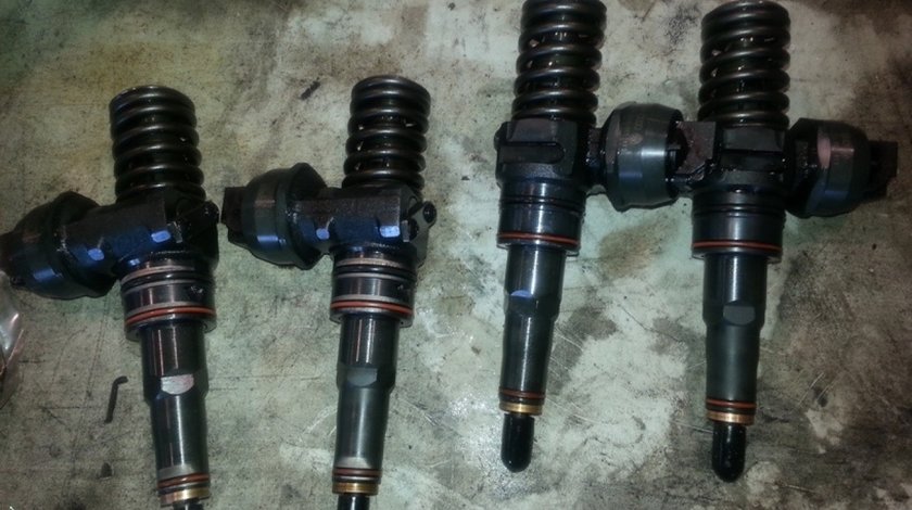 Injectoare cod 038130073al skoda octavia 1.9 tdi 131 de cai