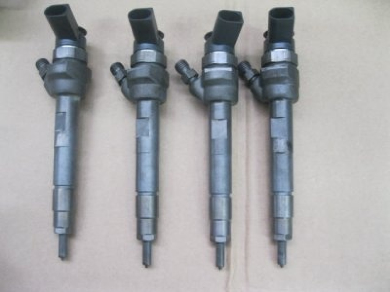 Injectoare cod 0445110601 7798446 bmw e81 e82 e 87 e88 118d n47d20c 143 cai
