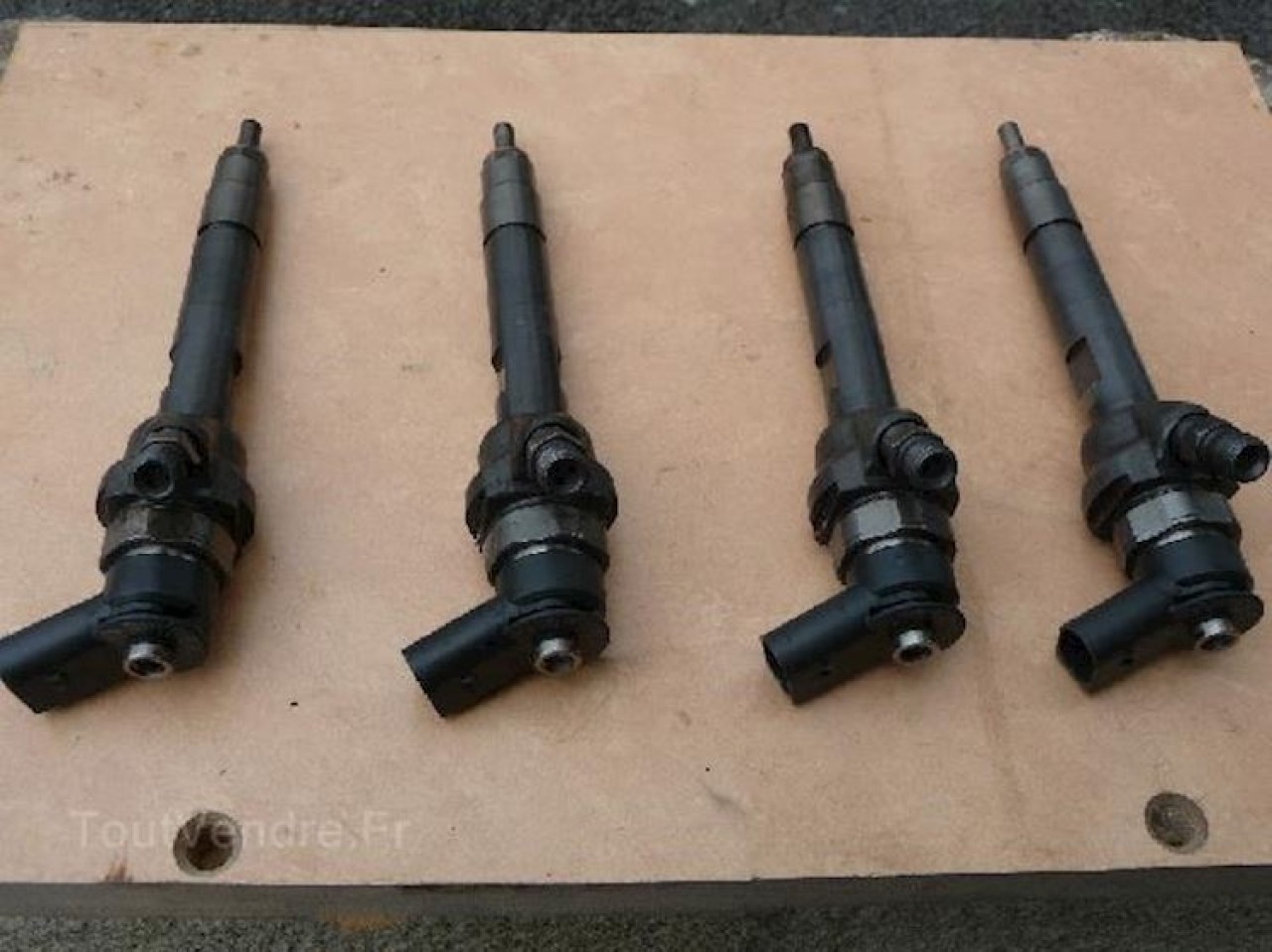 Injectoare cod 0445110601 7798446 bmw e81 e82 e 87 e88 116d n47d20c 116 cai