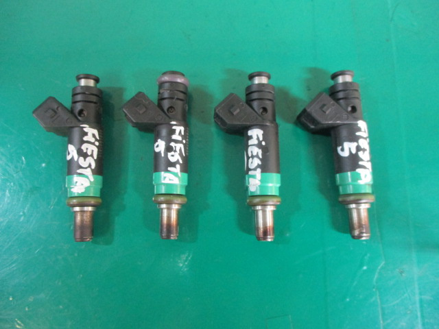 INJECTOARE COD 98MF-BC / 9F593 FORD FIESTA 5 / 1.25 16V FAB. 2005 - 2008 ⭐⭐⭐⭐⭐