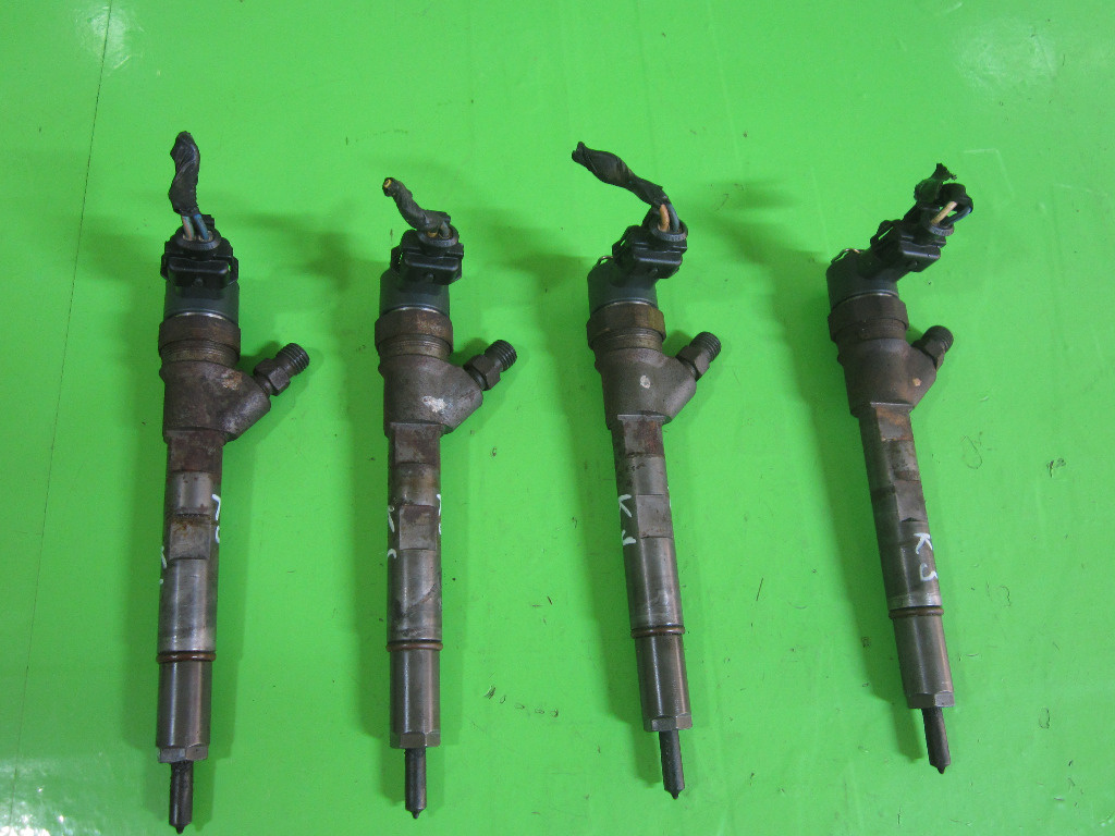 INJECTOARE JEEP CHEROKEE KJ 2.8 CRD 4x4 FAB. 2001 - 2008 ⭐⭐⭐⭐⭐