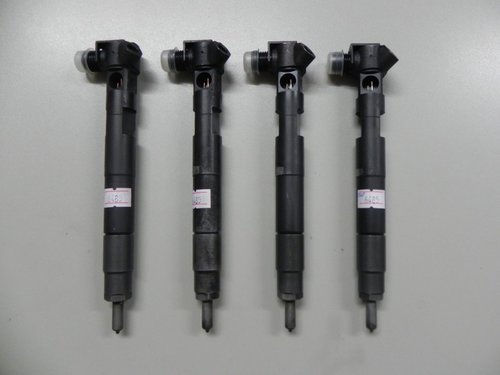 Injectoare Mercedes 2.2 Cod A6510700587 A6510704987