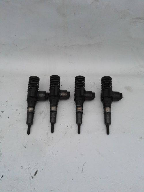 Injectoare Motor BKD Vw Touran 2.0 TDI 03G130073 G