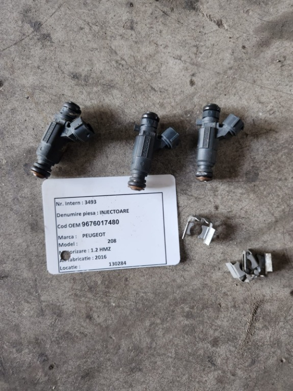 Injectoare Peugeot 208 1.2 an de fabricatie 2016 cod 9676017480
