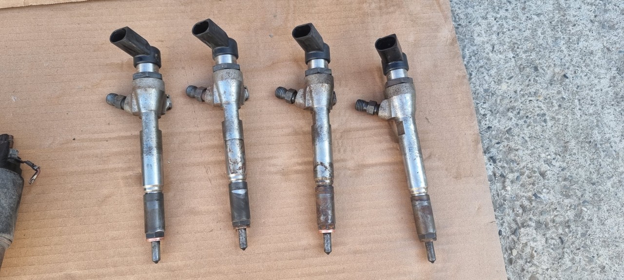 Injectoare Renault Laguna / Megane 2 / Scenic 2 1.5 DCI euro 4 2007 2008 2009