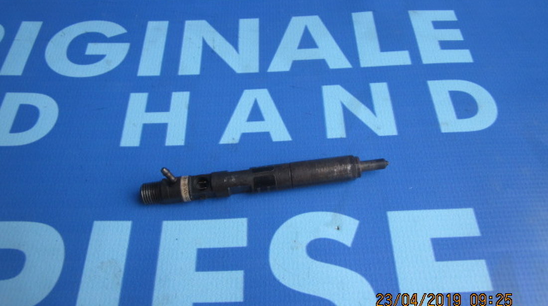 Injectoare Renault Scenic 1.5dci; 8200365186