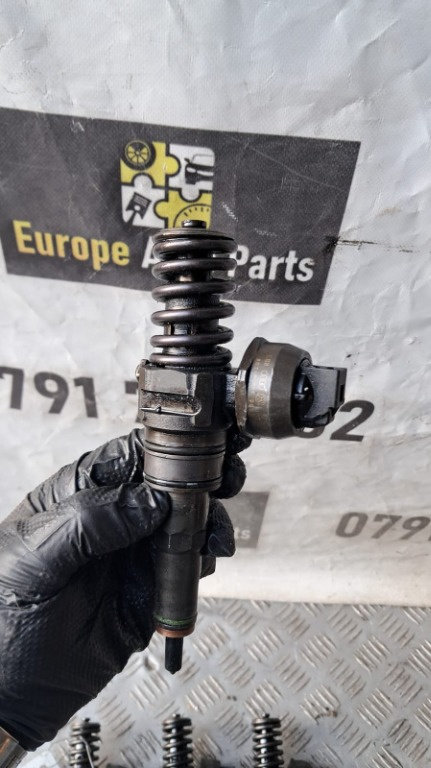 Injectoare Seat Leon 1.9 TDI 105CP cod motor BLS an 2008 cod 038130073BN / 0414720313