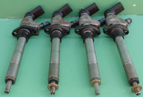 Injectoare Siemens Cod 9657144580 Volvo V70 2 0d D4204t 136 Cai