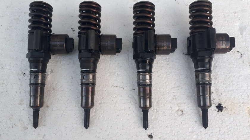 Injectoare touran golf 5 audi a3 octavia 2 toledo leon 2.0 tdi AZV BKD 03G130073 BPT 03G130073B 0414