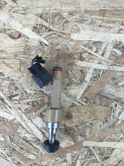 Injectoare Toyota Auris TS Hybrid combi 2015 (232500T030)