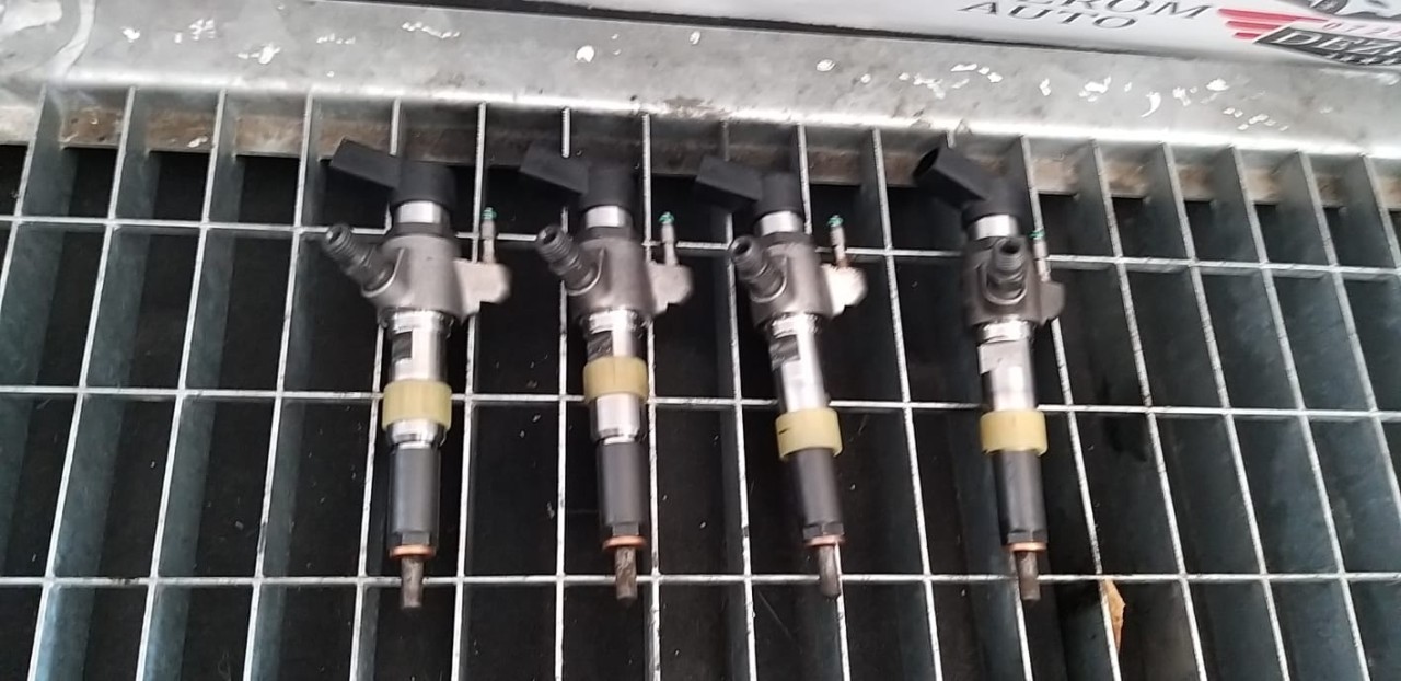 Injectoare VOLVO S60 II (Y20) 1.6 DRIVe / D2 114cp cod: 50274V05