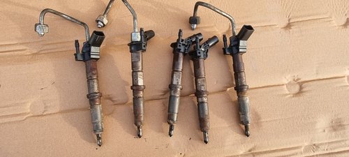 Injectoare Vw Crafter 2.5 TDI Euro 4 2006 2007 2008 2009