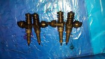 Injectoare vw golf 5 2.0 tdi bmm 140 cai cod 03813...