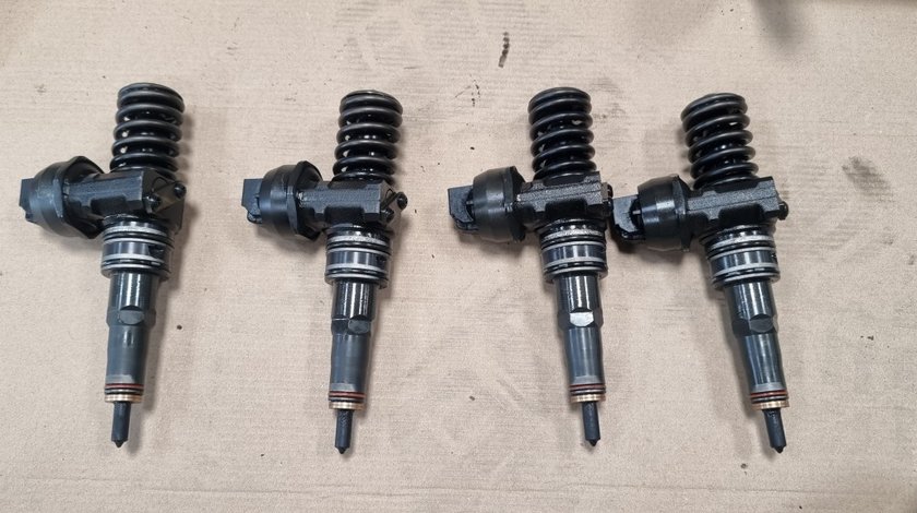 Injectoare Vw Passat 3c B6 1.9 Tdi BKC BXE 2006 2007 2008