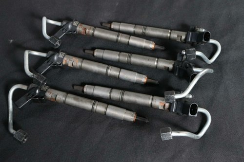 Injectoare vw phaeton 3.0 tdi carb 240 cai cod 059130277an