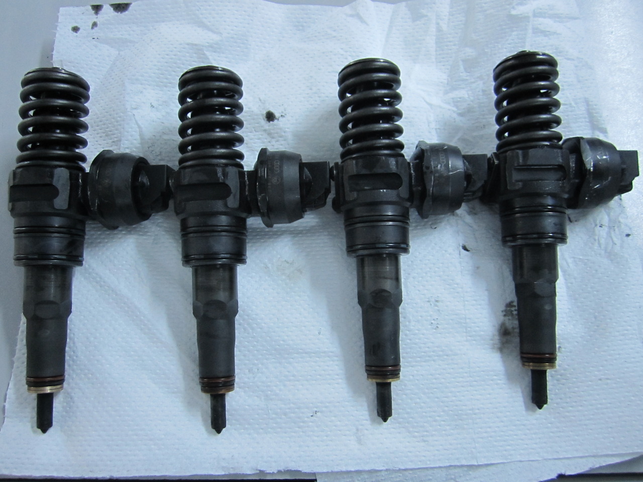 injectoare vw polo 1.4  , cod injector 038130073 BA