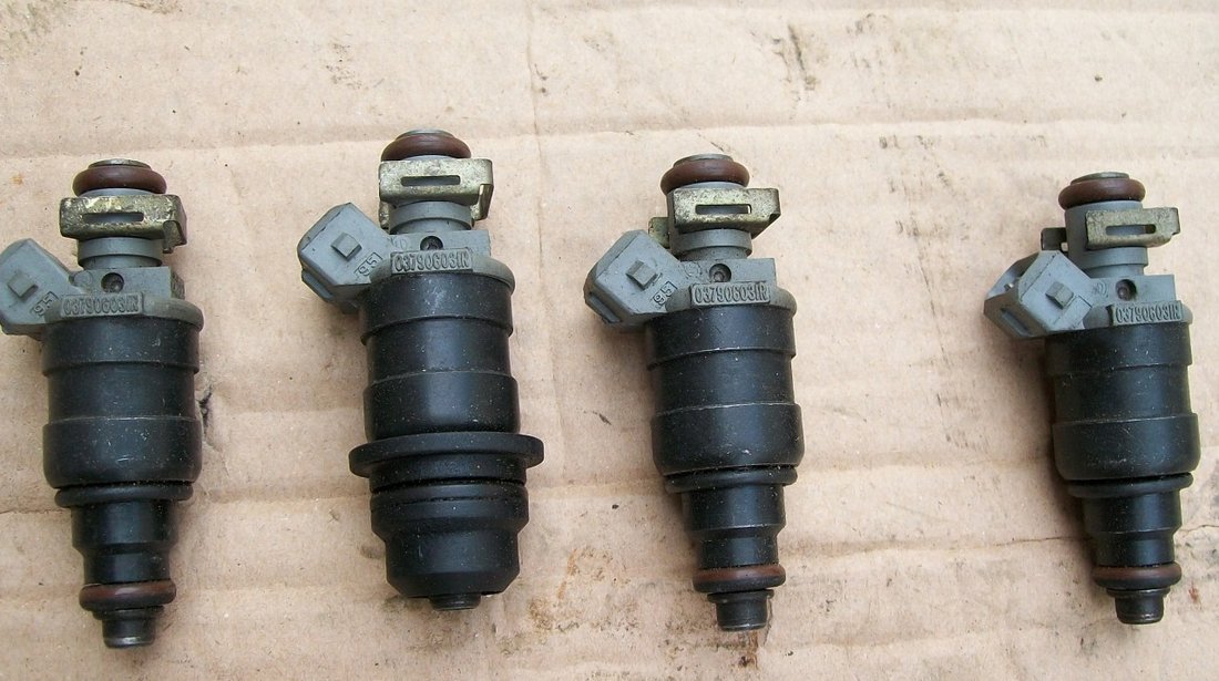 Injector 037906031r benzina Audi 80 100 ABK 115cp