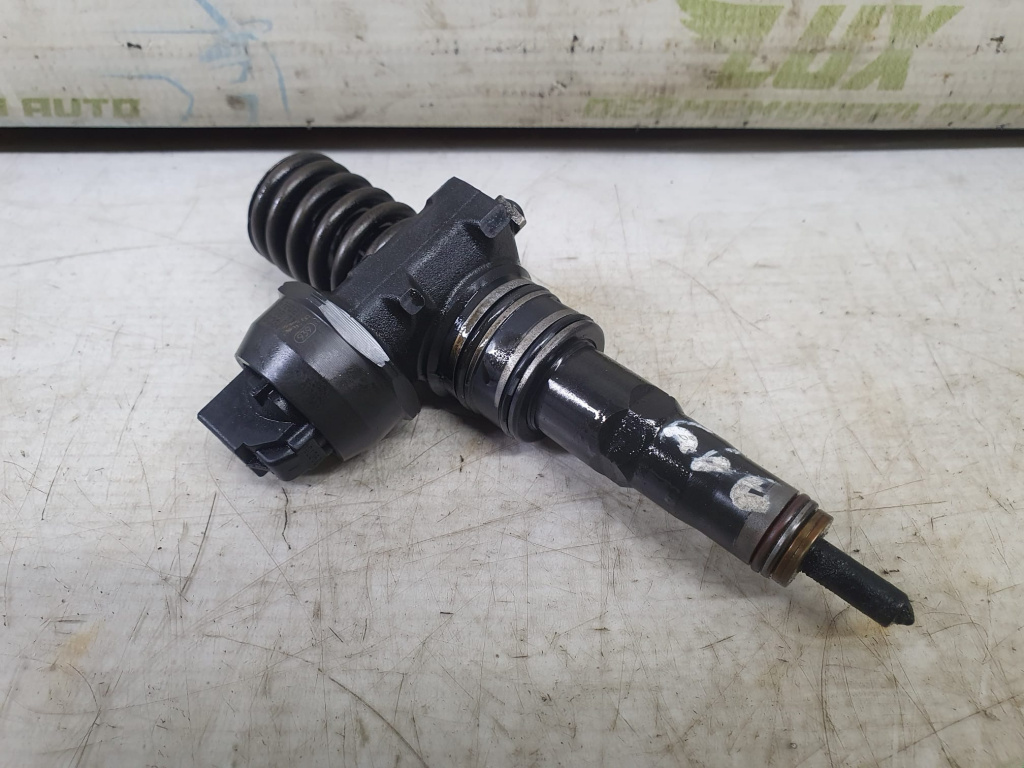 Injector 038130073ag 0414720215 1.9 tdi BKC Seat Leon 2 1P [2005 - 2009]