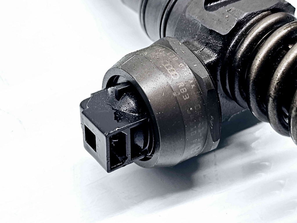 Injector 038130073AK 1.9 TDI AUY 85KW / 116CP