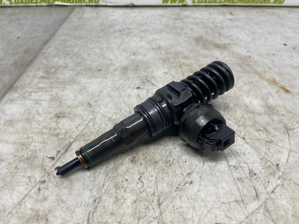 Injector 038130073BQ 0414720312 2.0 tdi BMM Skoda Octavia 2 [2004 - 2008] 2.0 tdi BMM