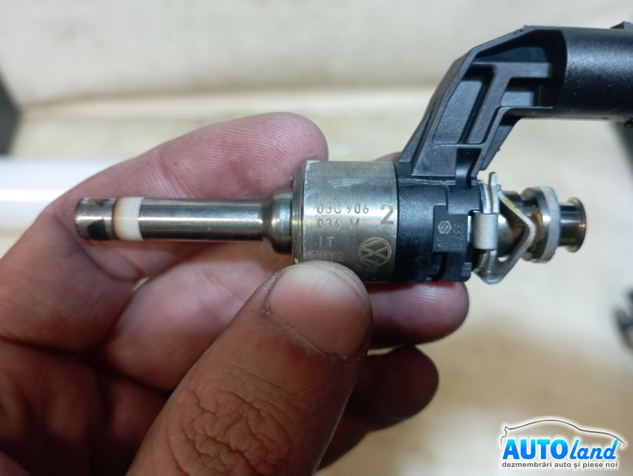 Injector 03c906036m 1.4 Tsicax Skoda YETI 5L 2009