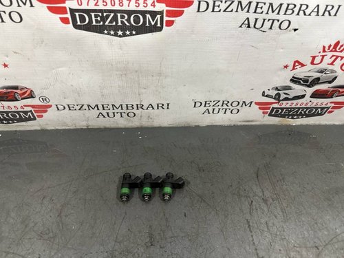 Injector 03E906031 Skoda Fabia I Praktik (6Y5) 1.2 64 cai BME