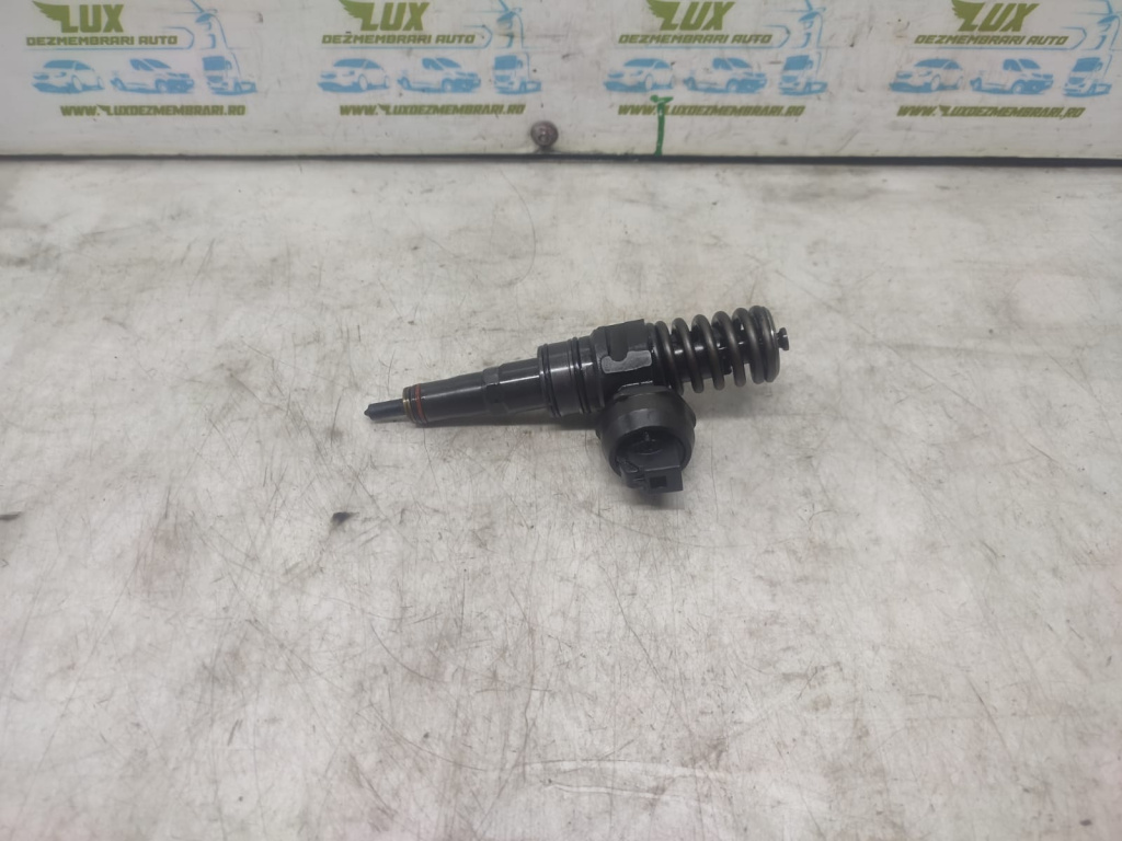 Injector 0414720313 1.9 tdi BLS Volkswagen VW Golf 5 [2003 - 2009]