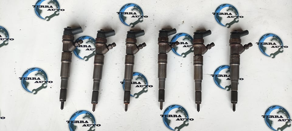 Injector 0445110212 BMW Seria 5 E60 2.5 D an fab. 2004 - 2010