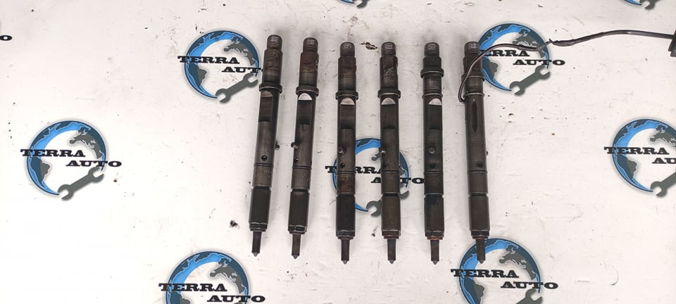Injector 059130201F Audi A4 B6 2.5 TDI an fab. 2000 - 2004