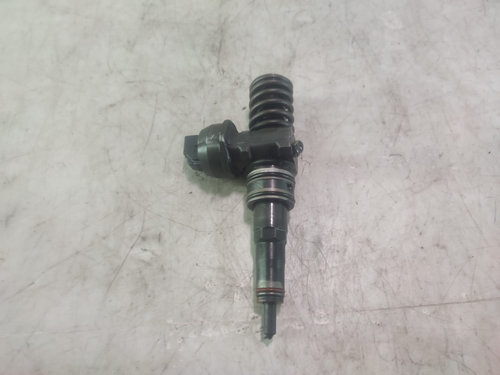 Injector 070130073r 2.5 tdi BAC Volkswagen VW Touareg generatia 1 7L [2002 - 2007] 2.5 tdi BAC