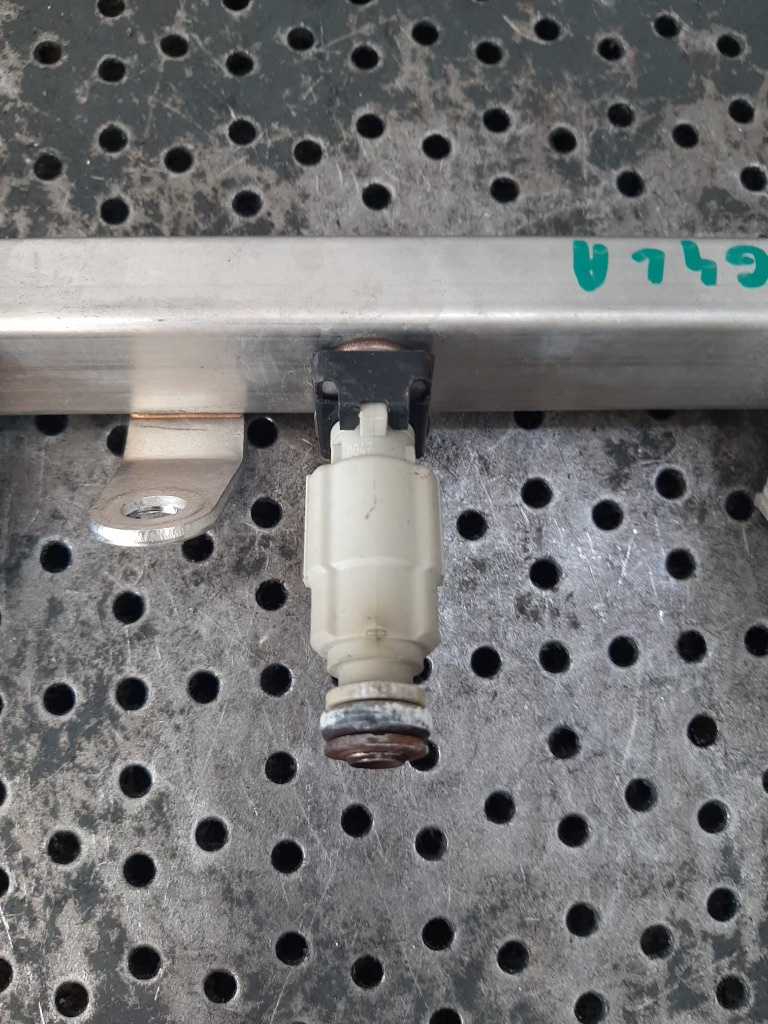 Injector 1.2b g4la hyundai i20 35310-04000